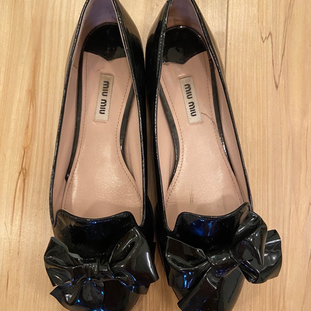 Miu Miu patent leather flats